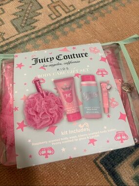 Juicy Couture Pink Kids Body Care Gift Set with Loofah
